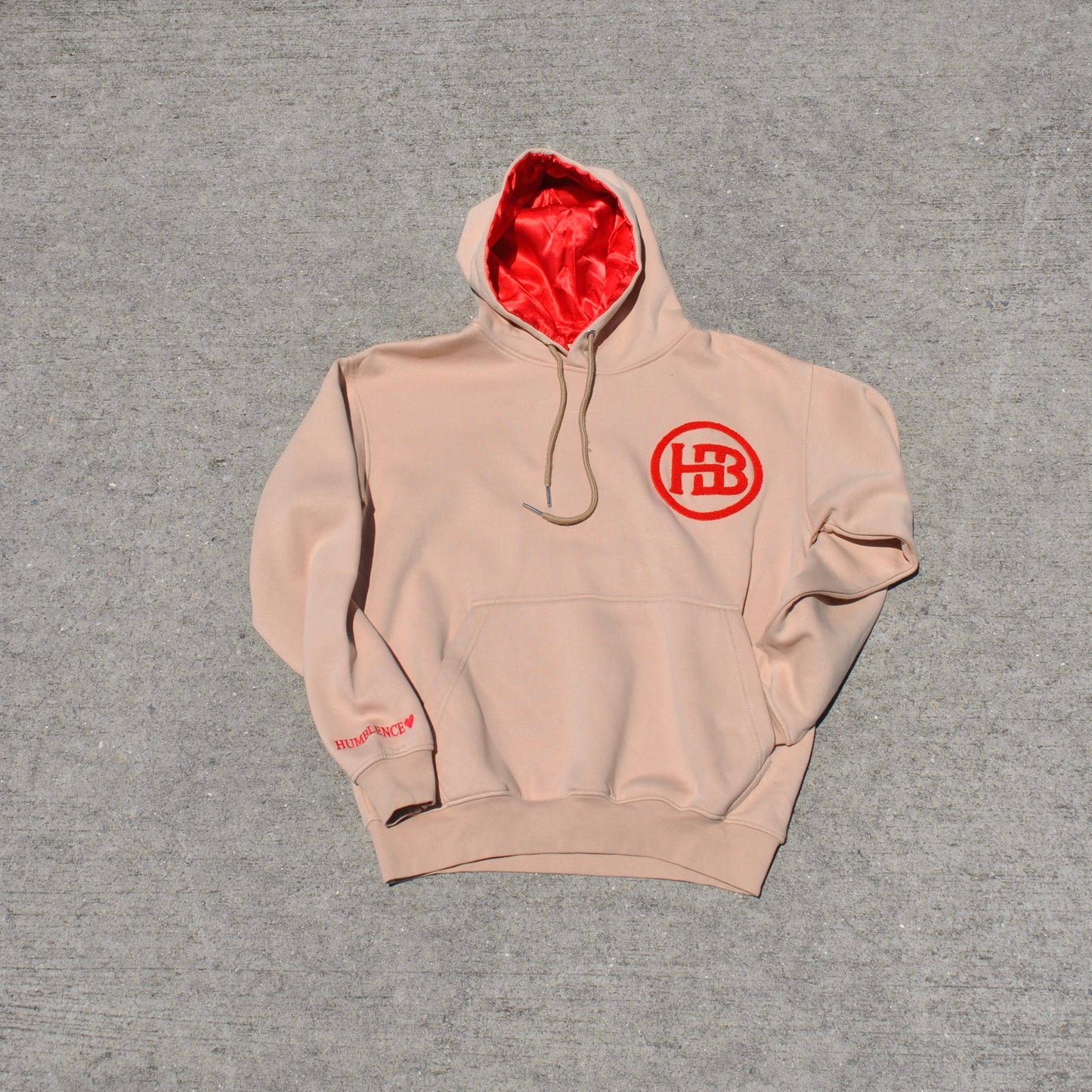 Sudadera con capucha marrón de San Valentín